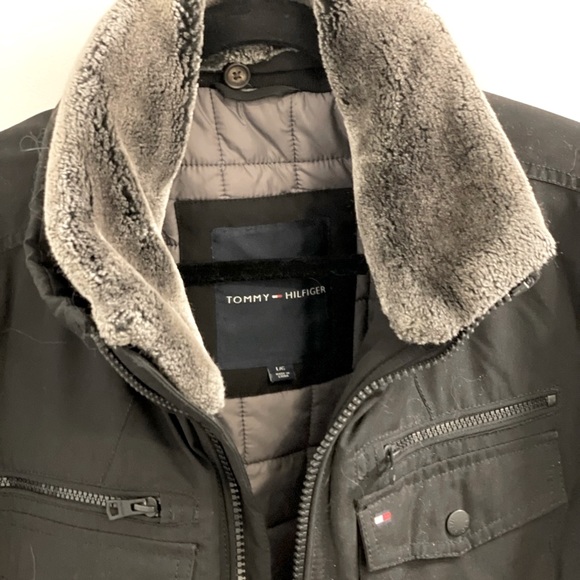 Tommy Hilfiger Men’s Bomber Jacket - Picture 6 of 7